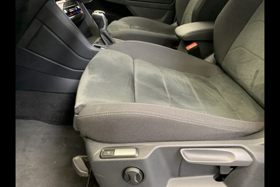 Volkswagen Tiguan 1.5 TSI Elegance NAVI-ECC-PARK ASSIST-SPORT.INT-ADAPTIVE CRUISE-LMV-LANE ASSIST