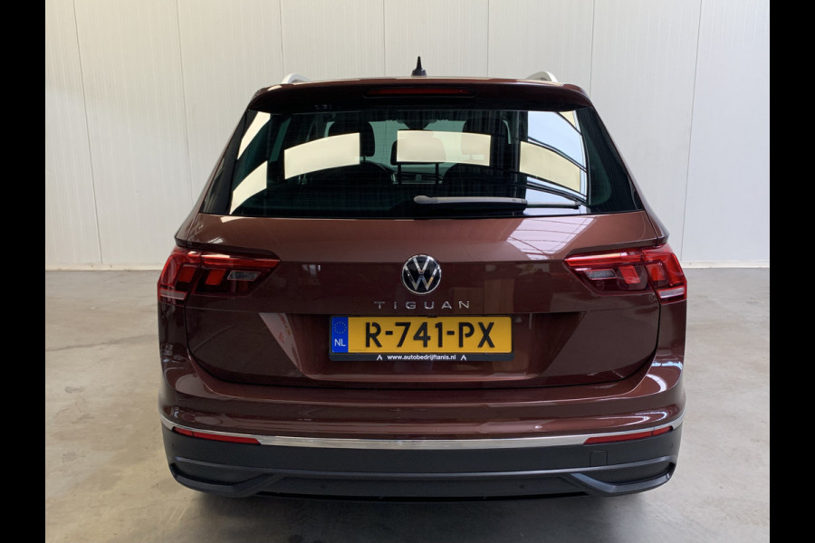 Volkswagen Tiguan 1.5 TSI Elegance NAVI-ECC-PARK ASSIST-SPORT.INT-ADAPTIVE CRUISE-LMV-LANE ASSIST