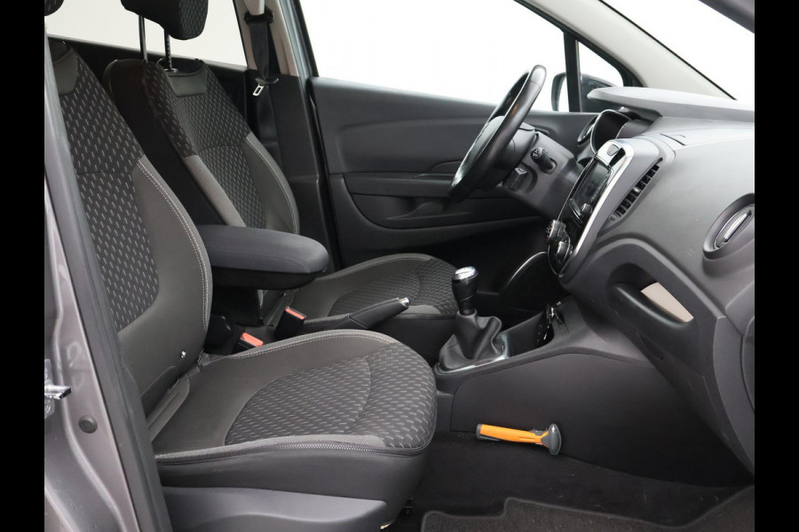 Renault Captur 0.9 TCe INTENS *NIEUWE DB KETTING* Renault Captur 0.9 TCe INTENS + CAMERA / TREKHAAK / NAVIGATIE / DAB / LED