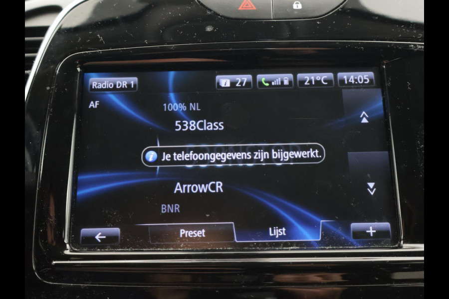 Renault Captur 0.9 TCe INTENS *NIEUWE DB KETTING* Renault Captur 0.9 TCe INTENS + CAMERA / TREKHAAK / NAVIGATIE / DAB / LED
