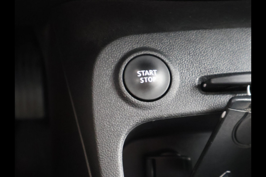Renault Captur 0.9 TCe INTENS *NIEUWE DB KETTING* Renault Captur 0.9 TCe INTENS + CAMERA / TREKHAAK / NAVIGATIE / DAB / LED