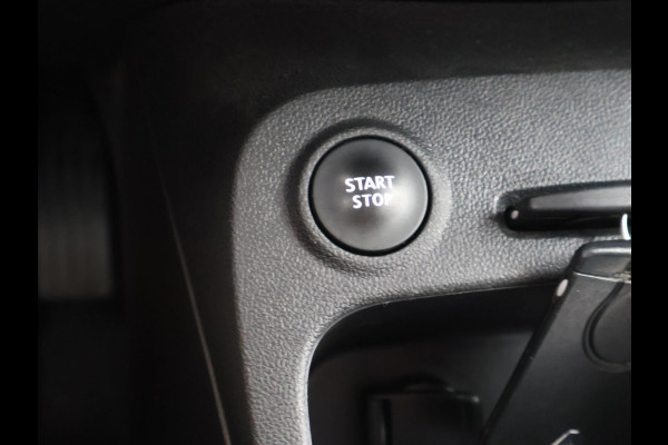 Renault Captur 0.9 TCe INTENS *NIEUWE DB KETTING* Renault Captur 0.9 TCe INTENS + CAMERA / TREKHAAK / NAVIGATIE / DAB / LED