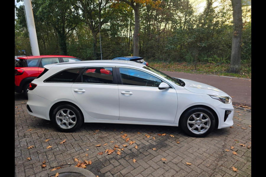 Kia Ceed Sportswagon 1.0 T-GDi DynamicLine | 1E EIGENAAR | 3/6 OF 12MND GARANTIE | CRUISE | TREKHAAK | AIRCO | LMV |