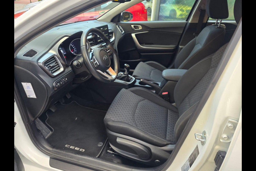 Kia Ceed Sportswagon 1.0 T-GDi DynamicLine | 1E EIGENAAR | 3/6 OF 12MND GARANTIE | CRUISE | TREKHAAK | AIRCO | LMV |