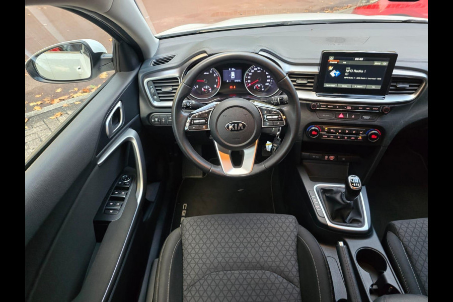 Kia Ceed Sportswagon 1.0 T-GDi DynamicLine | 1E EIGENAAR | 3/6 OF 12MND GARANTIE | CRUISE | TREKHAAK | AIRCO | LMV |