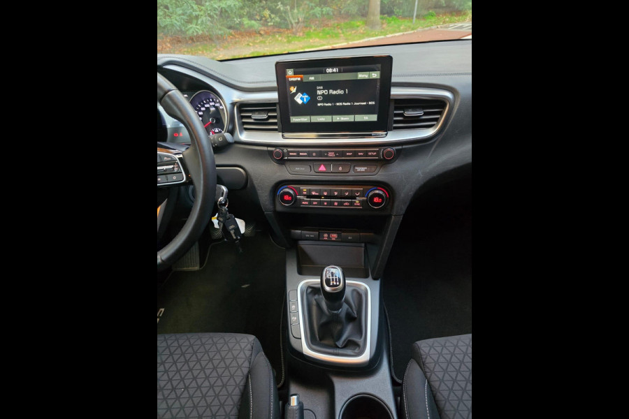 Kia Ceed Sportswagon 1.0 T-GDi DynamicLine | 1E EIGENAAR | 3/6 OF 12MND GARANTIE | CRUISE | TREKHAAK | AIRCO | LMV |