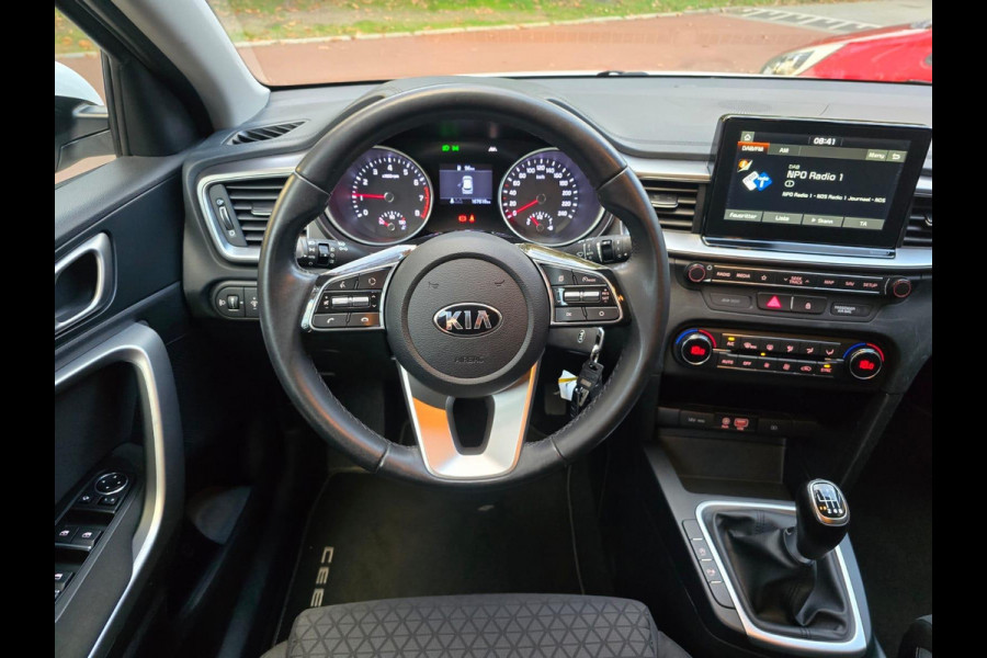 Kia Ceed Sportswagon 1.0 T-GDi DynamicLine | 1E EIGENAAR | 3/6 OF 12MND GARANTIE | CRUISE | TREKHAAK | AIRCO | LMV |