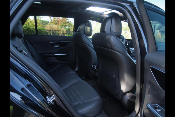 Mercedes-Benz C-Klasse Estate 300 e AMG Line | Panoramadak | AMG-Pakket | Night Pack | Burmester | Camera | Sfeerverlichting | NL-Auto |