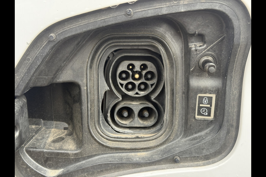 Opel e-Vivaro e-Vivaro 75kWh 136PK