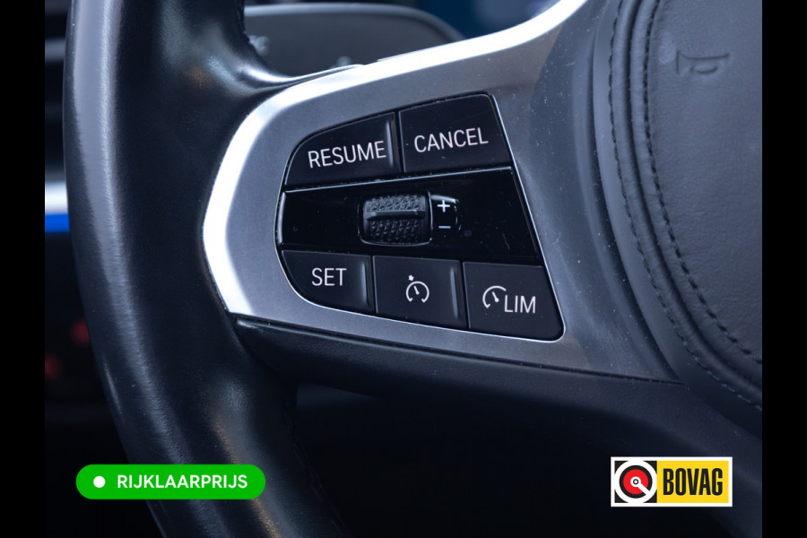 BMW 3 Serie Touring 320e Business Edition Plus | Camera | PDC V+A | Elec. achterklep | Cruise | Navigatie pro | Afn.Trekhaak Apple carplay/Android auto, Lederen bekleding, 18"LMV