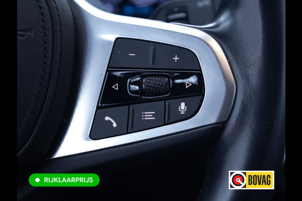 BMW 3 Serie Touring 320e Business Edition Plus | Camera | PDC V+A | Elec. achterklep | Cruise | Navigatie pro | Afn.Trekhaak Apple carplay/Android auto, Lederen bekleding, 18"LMV