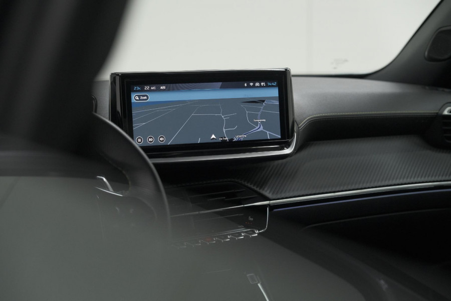 Peugeot 2008 PureTech 130 EAT8 GT | 360 Camera | Adaptieve Cruise Control | Pack Alcantara | Apple Carplay