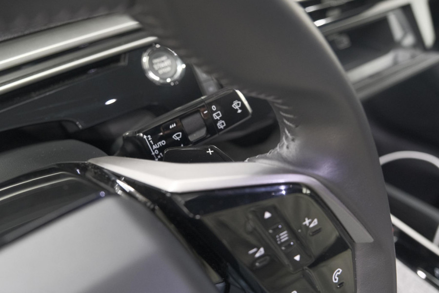 Peugeot 5008 1.2 Hybrid 136 Allure 7p | Camera | Apple CarPlay | Airco Separaat Achter | Keyless Entry