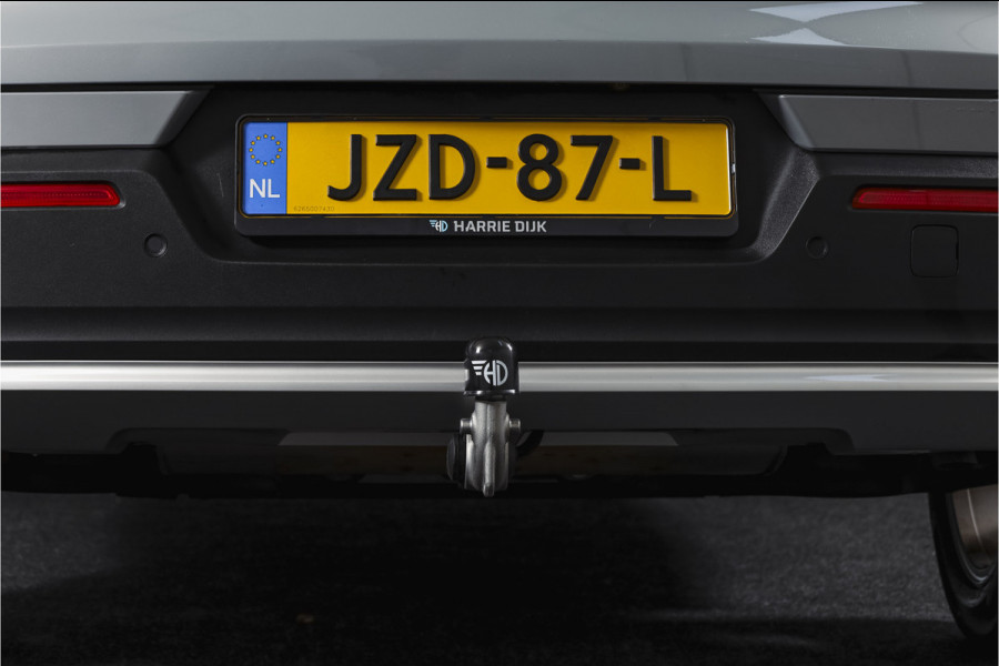 Volvo XC40 2.0 B3 165 PK Core | Elek. Trekhaak  | Adapt. Cruise | Stoel-+Stuurverw. | Camera | NAV + Carplay | ECC | LM 18" |