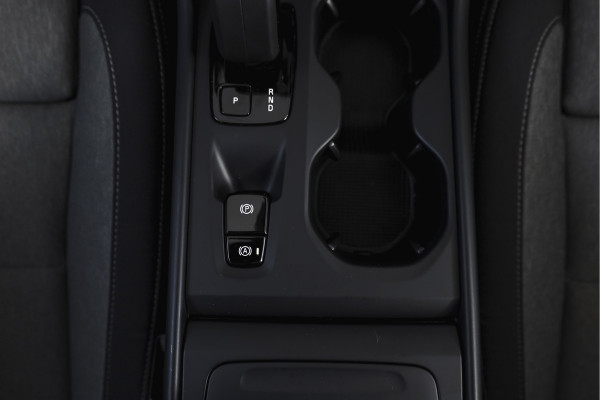 Volvo XC40 2.0 B3 165 PK Core | Elek. Trekhaak  | Adapt. Cruise | Stoel-+Stuurverw. | Camera | NAV + Carplay | ECC | LM 18" |