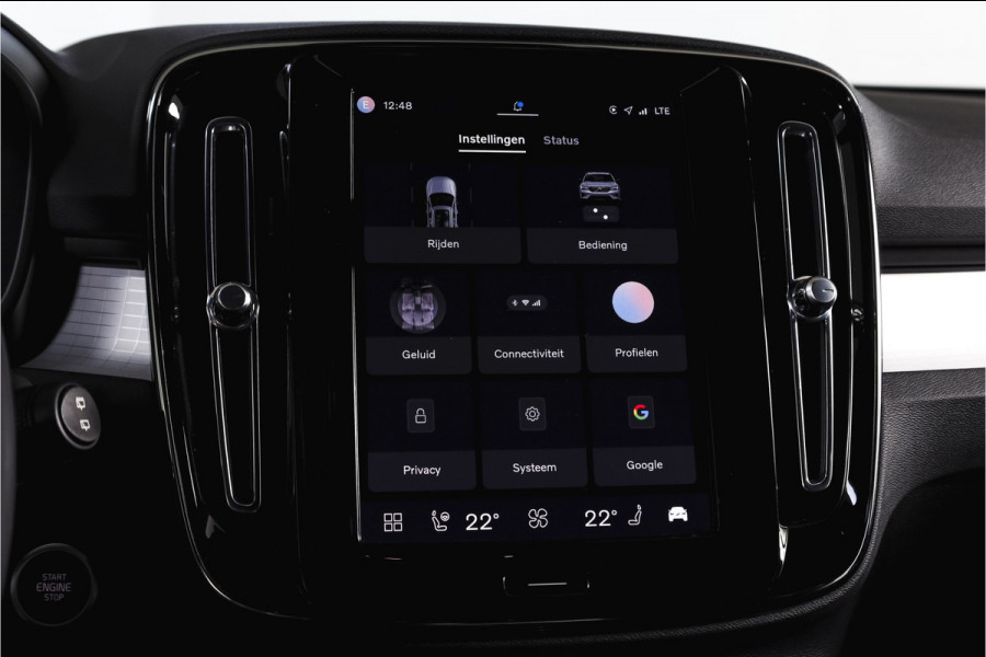 Volvo XC40 2.0 B3 165 PK Core | Elek. Trekhaak  | Adapt. Cruise | Stoel-+Stuurverw. | Camera | NAV + Carplay | ECC | LM 18" |