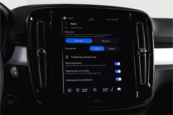 Volvo XC40 2.0 B3 165 PK Core | Elek. Trekhaak  | Adapt. Cruise | Stoel-+Stuurverw. | Camera | NAV + Carplay | ECC | LM 18" |