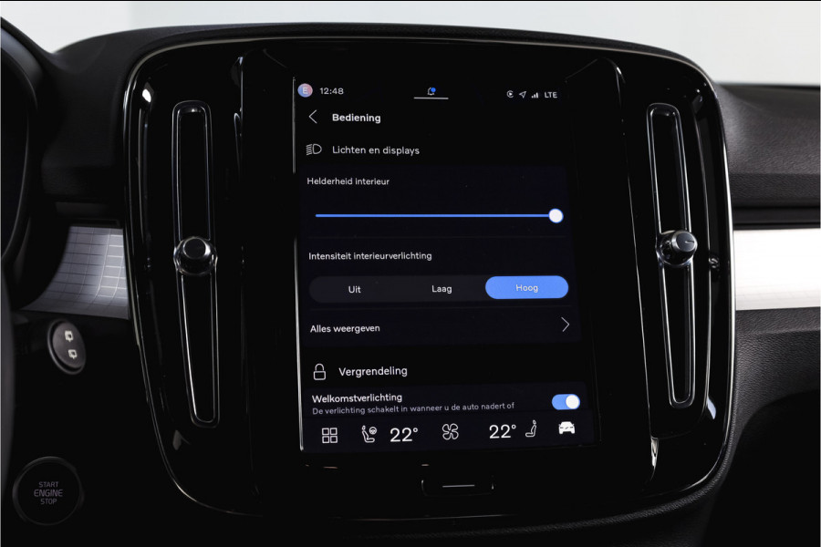 Volvo XC40 2.0 B3 165 PK Core | Elek. Trekhaak  | Adapt. Cruise | Stoel-+Stuurverw. | Camera | NAV + Carplay | ECC | LM 18" |