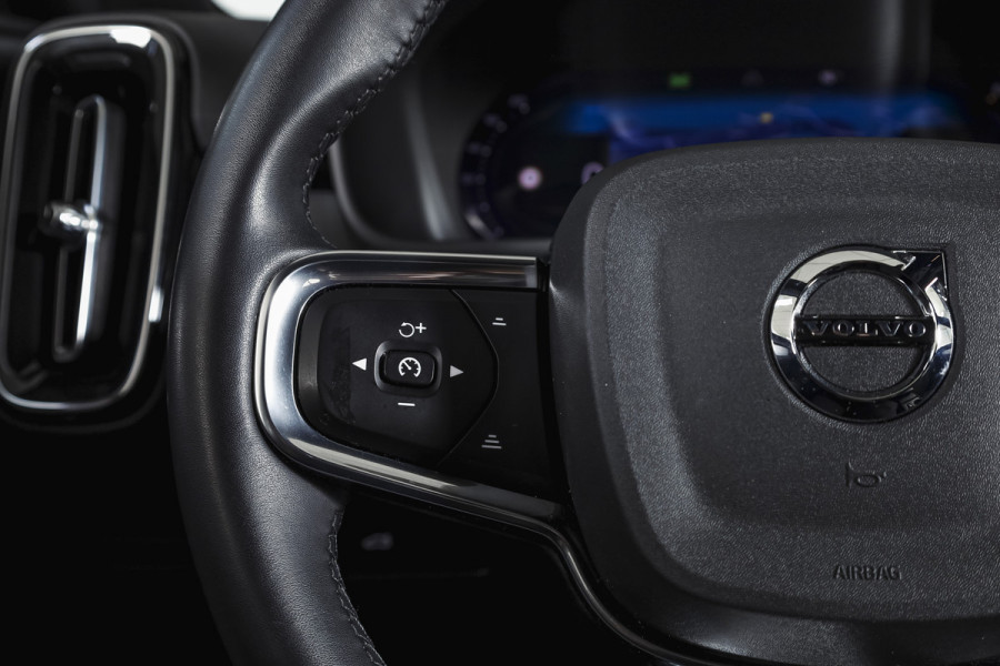 Volvo XC40 2.0 B3 165 PK Core | Elek. Trekhaak  | Adapt. Cruise | Stoel-+Stuurverw. | Camera | NAV + Carplay | ECC | LM 18" |