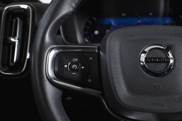 Volvo XC40 2.0 B3 165 PK Core | Elek. Trekhaak  | Adapt. Cruise | Stoel-+Stuurverw. | Camera | NAV + Carplay | ECC | LM 18" |