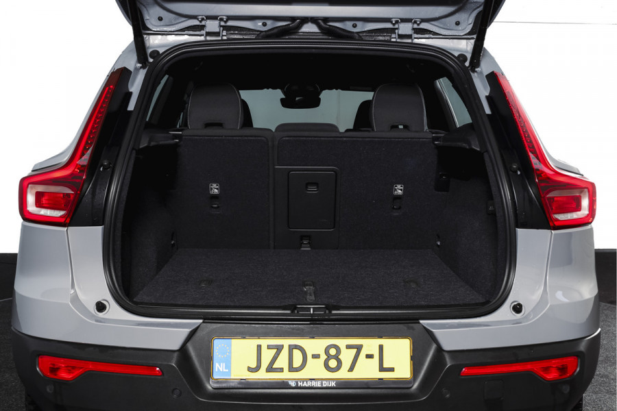 Volvo XC40 2.0 B3 165 PK Core | Elek. Trekhaak  | Adapt. Cruise | Stoel-+Stuurverw. | Camera | NAV + Carplay | ECC | LM 18" |