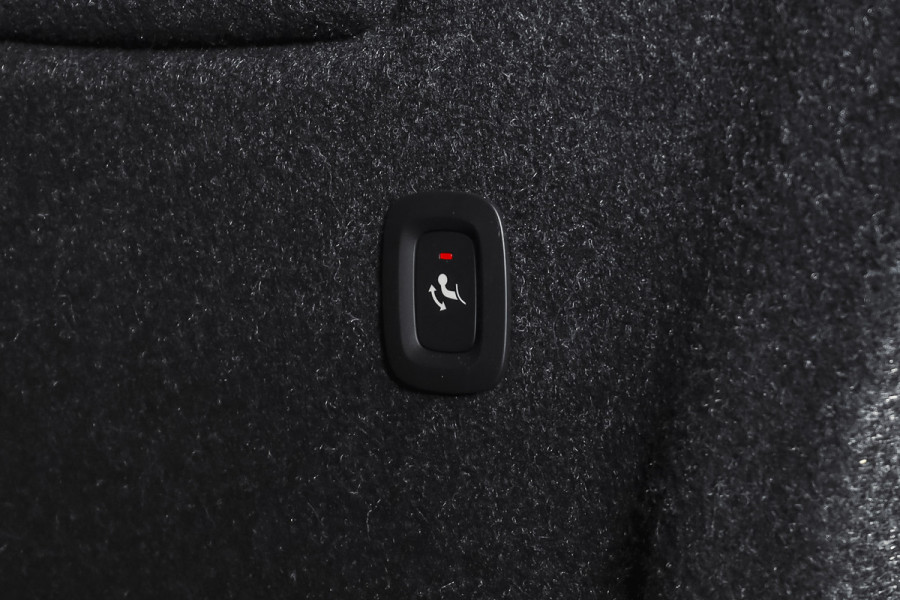 Volvo XC40 2.0 B3 165 PK Core | Elek. Trekhaak  | Adapt. Cruise | Stoel-+Stuurverw. | Camera | NAV + Carplay | ECC | LM 18" |