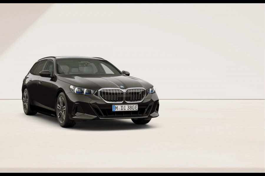 BMW i5 Touring eDrive40 - M-Sport - Pano - Trekhaak - Driving Ass Prof