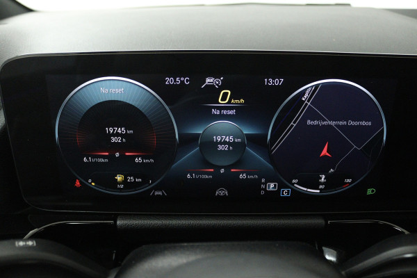 Mercedes-Benz B-Klasse 200 Business Solution Luxury (PANORAMADAK, MEMORY SEATS, SFEERVERLICHTING, CAMERA, 1e EIGENAAR, GOED ONDERHOUDEN)