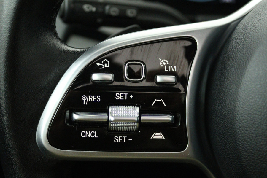 Mercedes-Benz B-Klasse 200 Business Solution Luxury (PANORAMADAK, MEMORY SEATS, SFEERVERLICHTING, CAMERA, 1e EIGENAAR, GOED ONDERHOUDEN)