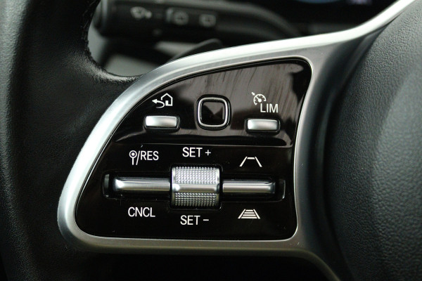 Mercedes-Benz B-Klasse 200 Business Solution Luxury (PANORAMADAK, MEMORY SEATS, SFEERVERLICHTING, CAMERA, 1e EIGENAAR, GOED ONDERHOUDEN)