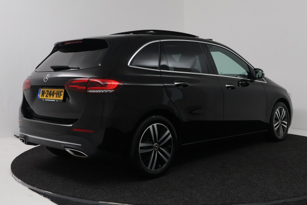 Mercedes-Benz B-Klasse 200 Business Solution Luxury (PANORAMADAK, MEMORY SEATS, SFEERVERLICHTING, CAMERA, 1e EIGENAAR, GOED ONDERHOUDEN)