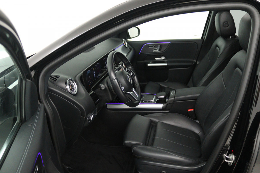 Mercedes-Benz B-Klasse 200 Business Solution Luxury (PANORAMADAK, MEMORY SEATS, SFEERVERLICHTING, CAMERA, 1e EIGENAAR, GOED ONDERHOUDEN)