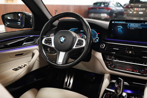 BMW 5 Serie 530e High Executive M-Sport|Memory|Pano|Leder|HUD