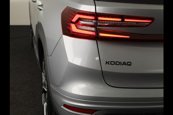Škoda Kodiaq Sportline Business PHEV 1.5 TSI 204pk DSG | Panoramadak | Wegklapbare trekhaak | 20 inch lichtmetalen velgen| Winter pakket | Verwarmbare vooruit