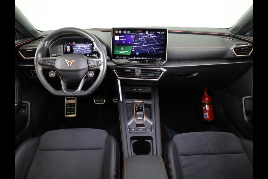 CUPRA Leon 1.5 TSI e-Hybrid VZ Performance 272 pk Automaat (DSG) | Navigatie | Panoramadak | Parkeersensoren | Achteruitrijcamera | Stoelverwarming | Keyless | Sennheiser Geluidssysteem |  LED Matrix koplampen | Alcantara bekleding |
