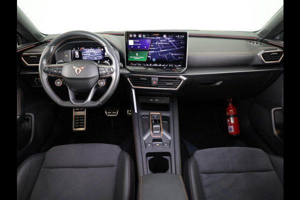 CUPRA Leon 1.5 TSI e-Hybrid VZ Performance 272 pk Automaat (DSG) | Navigatie | Panoramadak | Parkeersensoren | Achteruitrijcamera | Stoelverwarming | Keyless | Sennheiser Geluidssysteem |  LED Matrix koplampen | Alcantara bekleding |
