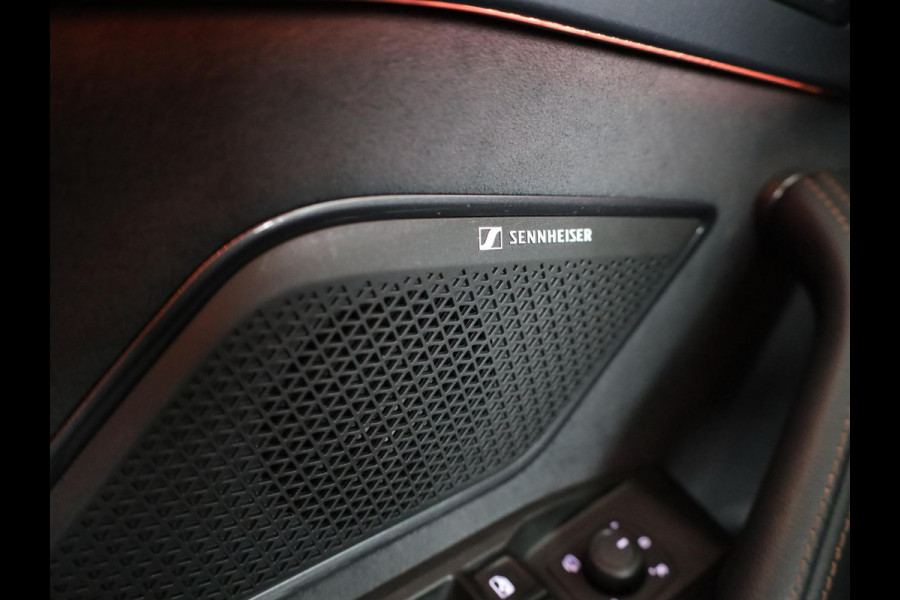 CUPRA Leon 1.5 TSI e-Hybrid VZ Performance 272 pk Automaat (DSG) | Navigatie | Panoramadak | Parkeersensoren | Achteruitrijcamera | Stoelverwarming | Keyless | Sennheiser Geluidssysteem |  LED Matrix koplampen | Alcantara bekleding |