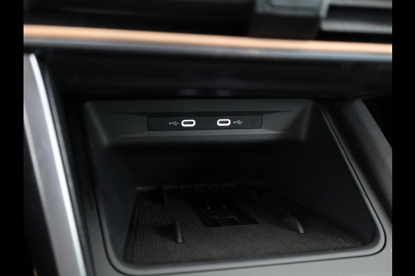 CUPRA Leon 1.5 TSI e-Hybrid VZ Performance 272 pk Automaat (DSG) | Navigatie | Panoramadak | Parkeersensoren | Achteruitrijcamera | Stoelverwarming | Keyless | Sennheiser Geluidssysteem |  LED Matrix koplampen | Alcantara bekleding |