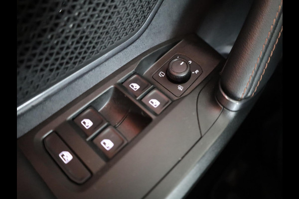 CUPRA Leon 1.5 TSI e-Hybrid VZ Performance 272 pk Automaat (DSG) | Navigatie | Panoramadak | Parkeersensoren | Achteruitrijcamera | Stoelverwarming | Keyless | Sennheiser Geluidssysteem |  LED Matrix koplampen | Alcantara bekleding |