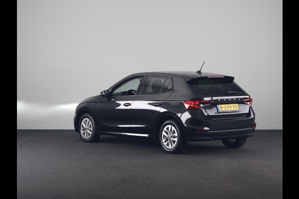 Škoda Fabia 1.0 TSI Ambition 95pk | Navigatie |  Parkeersensoren voor en achter | Apple Carplay/Android Auto | LED koplampen | Lichtmetalen velgen 15"