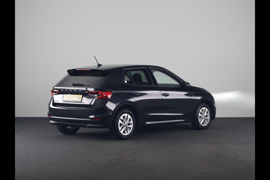 Škoda Fabia 1.0 TSI Ambition 95pk | Navigatie |  Parkeersensoren voor en achter | Apple Carplay/Android Auto | LED koplampen | Lichtmetalen velgen 15"