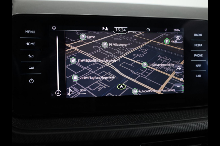 Škoda Fabia 1.0 TSI Ambition 95pk | Navigatie |  Parkeersensoren voor en achter | Apple Carplay/Android Auto | LED koplampen | Lichtmetalen velgen 15"