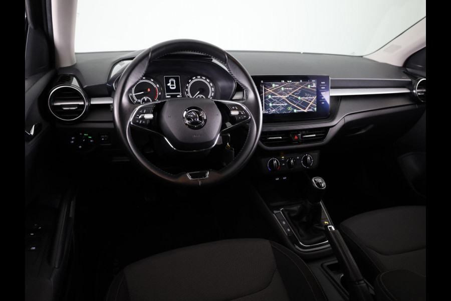 Škoda Fabia 1.0 TSI Ambition 95pk | Navigatie |  Parkeersensoren voor en achter | Apple Carplay/Android Auto | LED koplampen | Lichtmetalen velgen 15"
