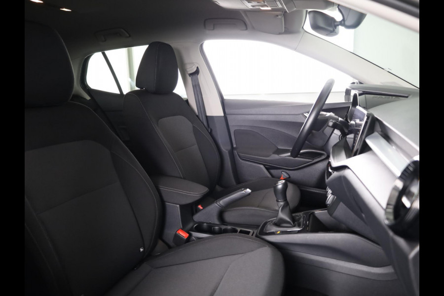 Škoda Fabia 1.0 TSI Ambition 95pk | Navigatie |  Parkeersensoren voor en achter | Apple Carplay/Android Auto | LED koplampen | Lichtmetalen velgen 15"