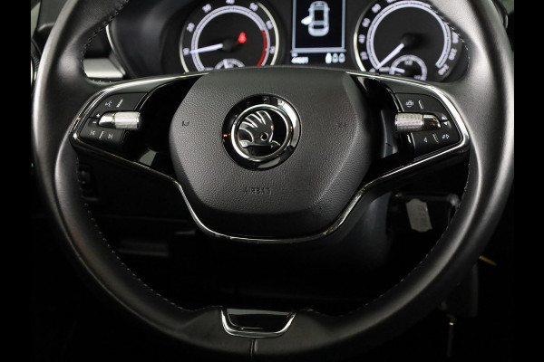 Škoda Fabia 1.0 TSI Ambition 95pk | Navigatie |  Parkeersensoren voor en achter | Apple Carplay/Android Auto | LED koplampen | Lichtmetalen velgen 15"