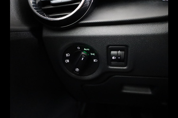 Škoda Fabia 1.0 TSI Ambition 95pk | Navigatie |  Parkeersensoren voor en achter | Apple Carplay/Android Auto | LED koplampen | Lichtmetalen velgen 15"