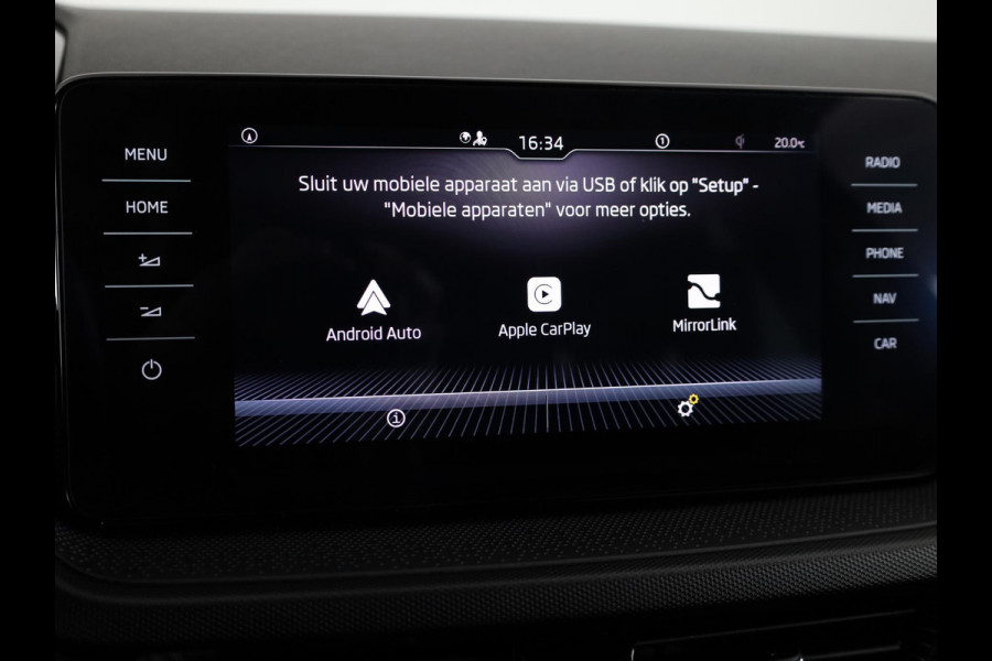 Škoda Fabia 1.0 TSI Ambition 95pk | Navigatie |  Parkeersensoren voor en achter | Apple Carplay/Android Auto | LED koplampen | Lichtmetalen velgen 15"