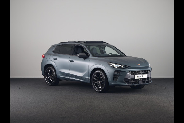 CUPRA Terramar 1.5 TSI e-Hybrid VZ America s CUP 272 pk Automaat | Navigatie | Panoramadak | Trekhaak (wegklapbaar) | Parkeersensoren (Park assist) | Rondomzicht camera | Lederen bekleding | Stoelverwarming |
