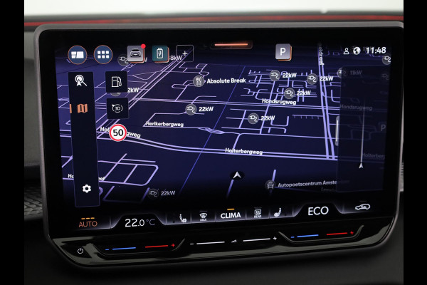 CUPRA Terramar 1.5 TSI e-Hybrid VZ America s CUP 272 pk Automaat | Navigatie | Panoramadak | Trekhaak (wegklapbaar) | Parkeersensoren (Park assist) | Rondomzicht camera | Lederen bekleding | Stoelverwarming |