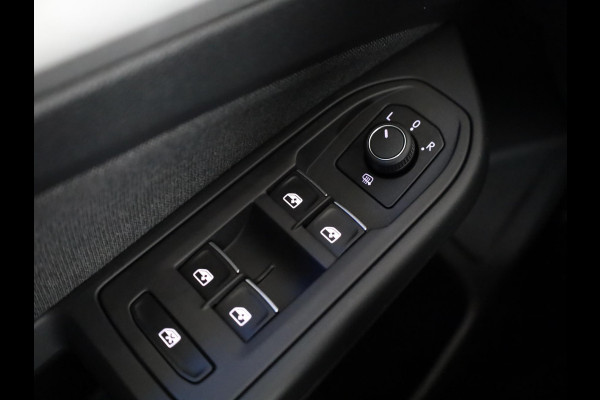 Volkswagen Golf 1.0 eTSI Life 110 PK | Automaat (DSG) | Navigatie | Camera | Parkeersensoren